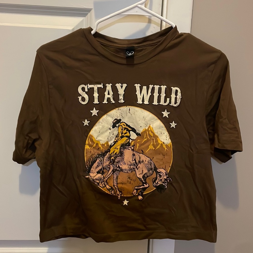 Brown “Stay Wild” tee